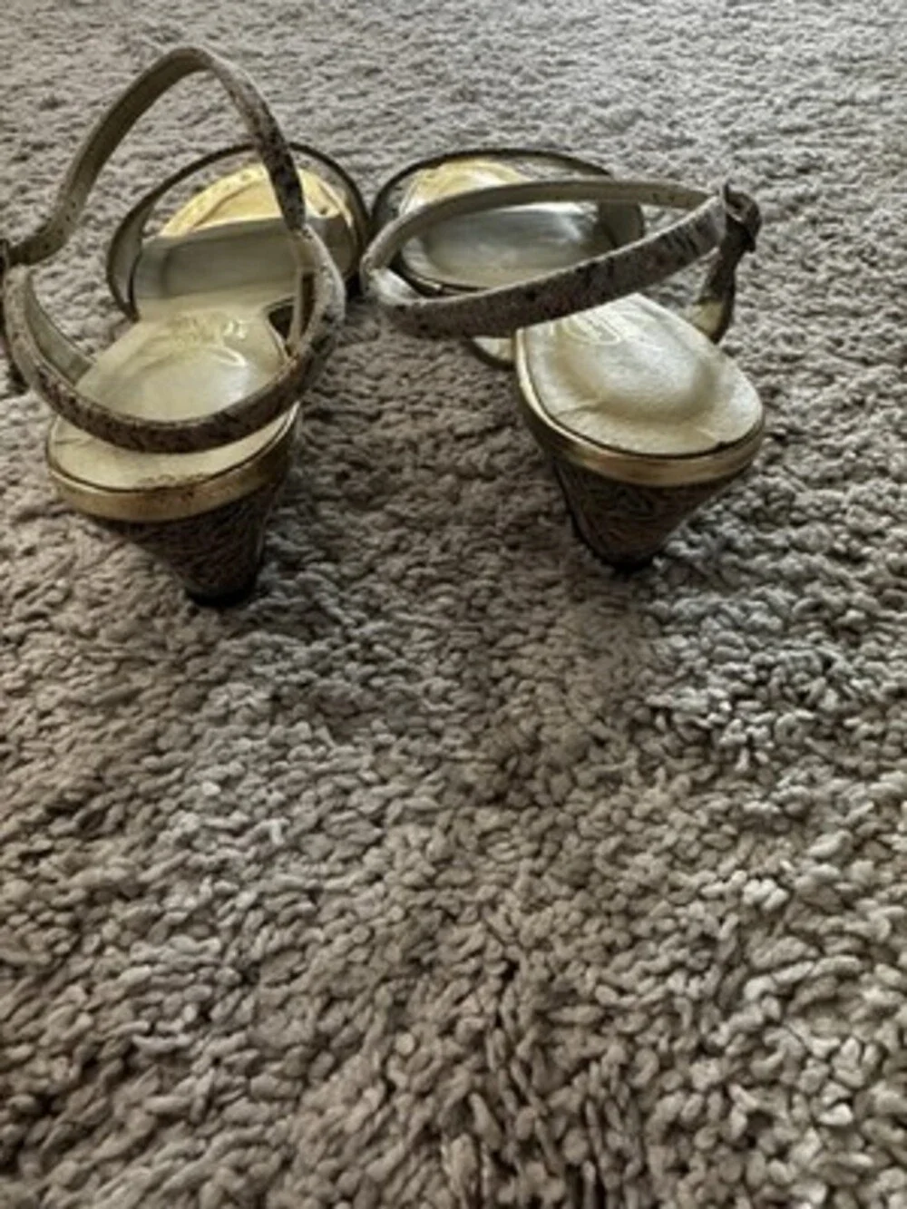 Johansen Women's 9.5 Gold Multicolor Wedge Strappy Ankle Strap Sandals
